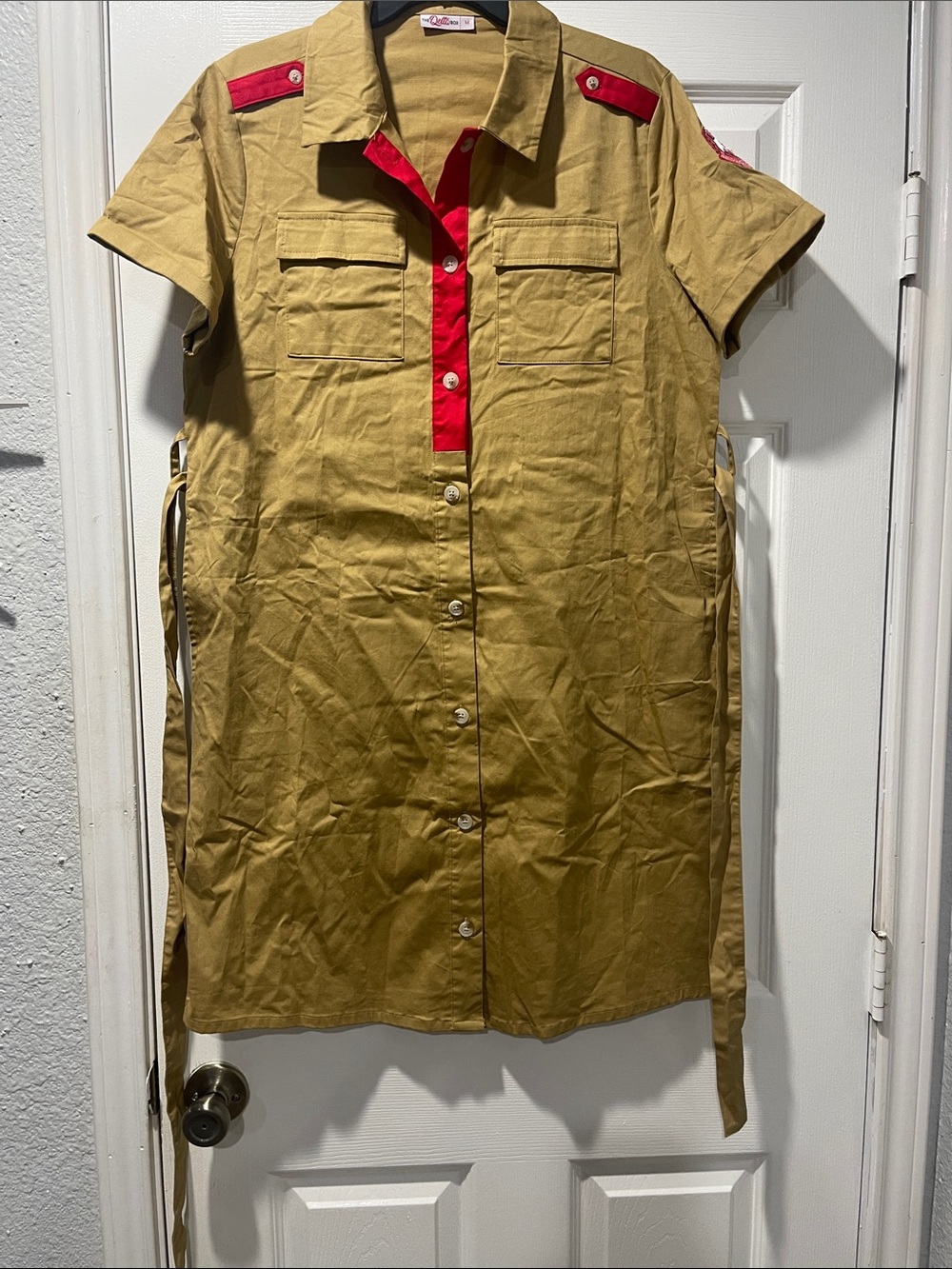 Button-Front Short Sleeve Mini Dress in Khaki with Red Trim